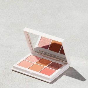 FENTY Peach SNAP SHADOWS MIX & MATCH EYESHADOW PALETTE